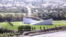 img_14121_slide2.jpg