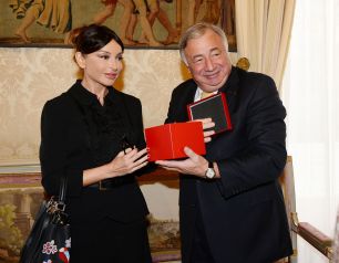 04_AZARBAYCAN -BIRINCI XANIM-SENAT-GORUSH.JPG