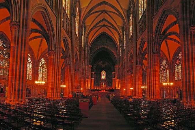 Cathédrale_Notre-Dame_de_Strasbourg.jpg