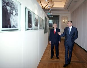01_OZBAKISTAN PREZIDENTI -SAFAR - AZARBAYCAN -HEYDAR ALIYEV FONDU ILA TANISHLIQ.jpg